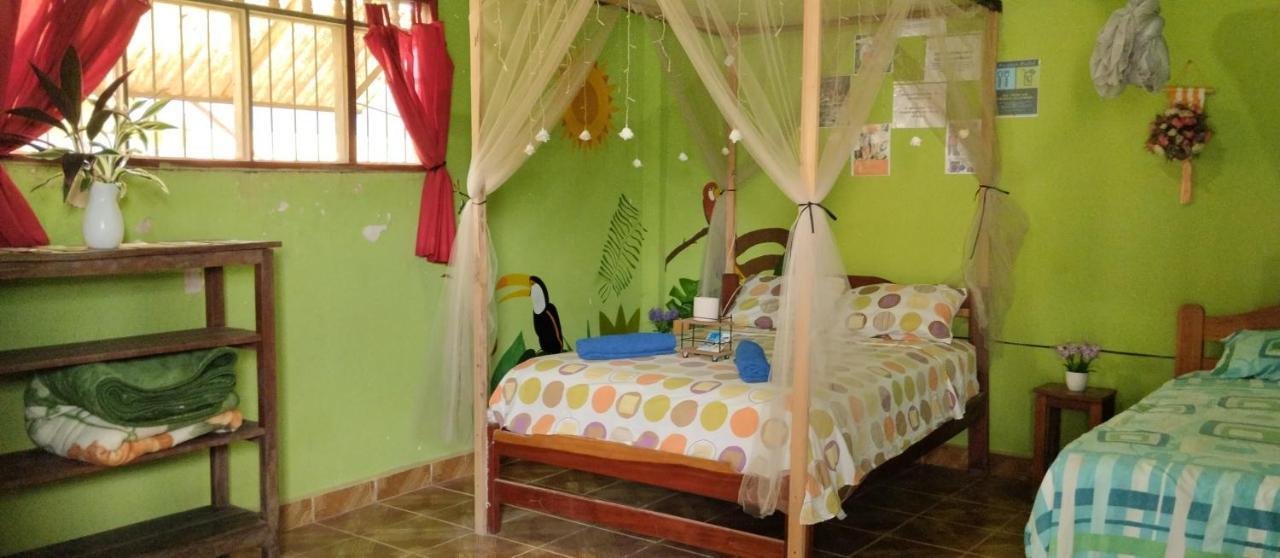 Perezoso Hostel Rurrenabaque Exteriör bild